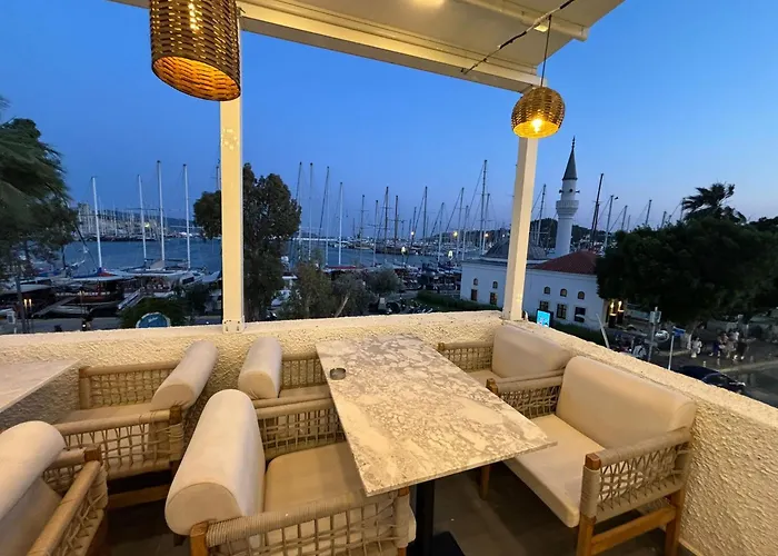 Tosunpasa Hookah Lounge Kafe Restroran Ve Turizm Otelcilik Bodrum