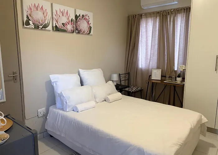 Magnolia House And Gardens Bed & Breakfast Windhoek