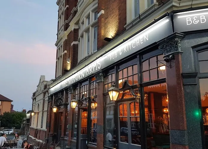 Oyo The Kilburn Arms Bed & Breakfast