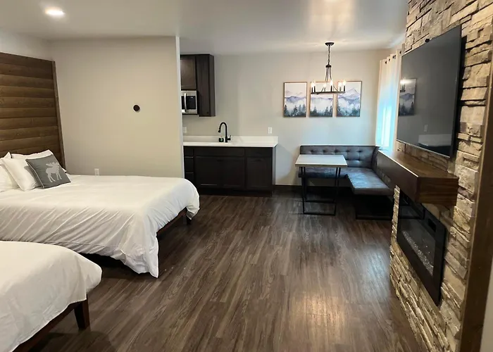 Spruce Lodge Seward