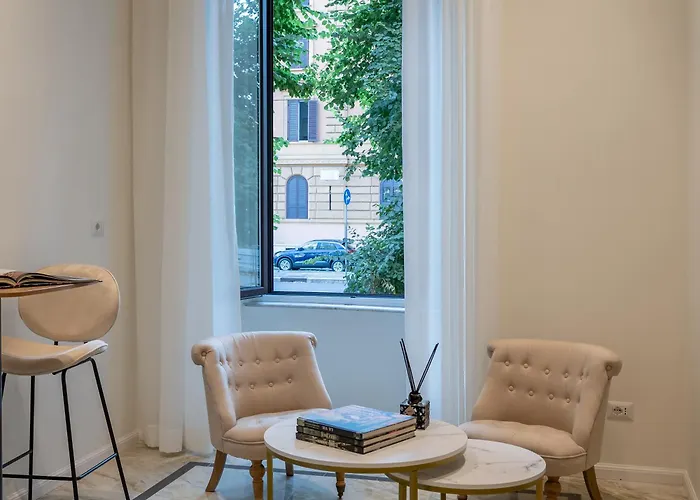 Romart Luxury Rooms