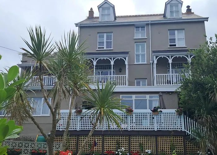 The Poplars Guest House Combe Martin