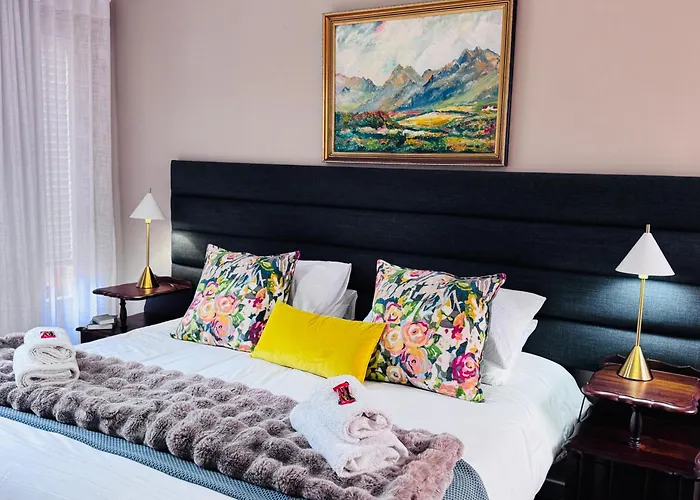 7 On Annandale B&B East London