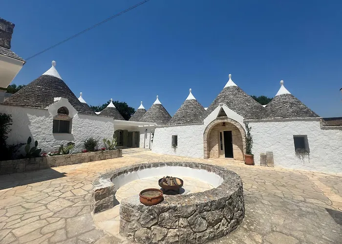Otto Trulli Apulian Country House Noci