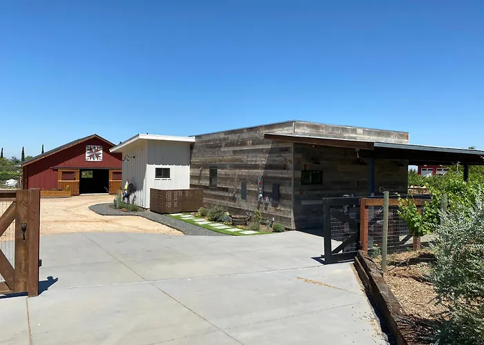 Rusty Fork Ranch Bed & Coffee Bed & Breakfast Temecula