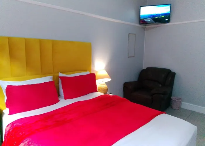 Neo & Ruks Guest Houses Parow 4 Cape Town