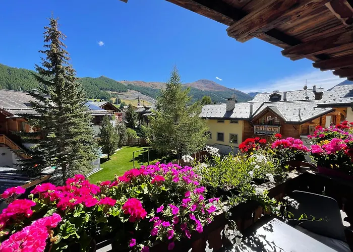 Alpine Rooms&Suites Livigno - Camana Noa -