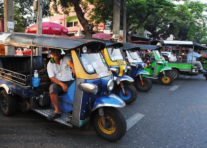 Focal Local Bed & Breakfast Bangkok