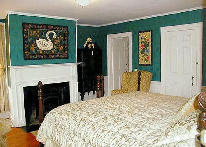 Pepper House Inn Brewster