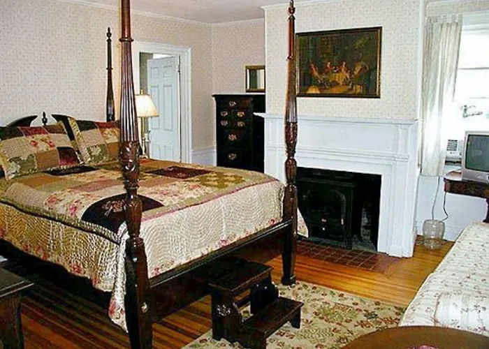 Pepper House Inn Brewster