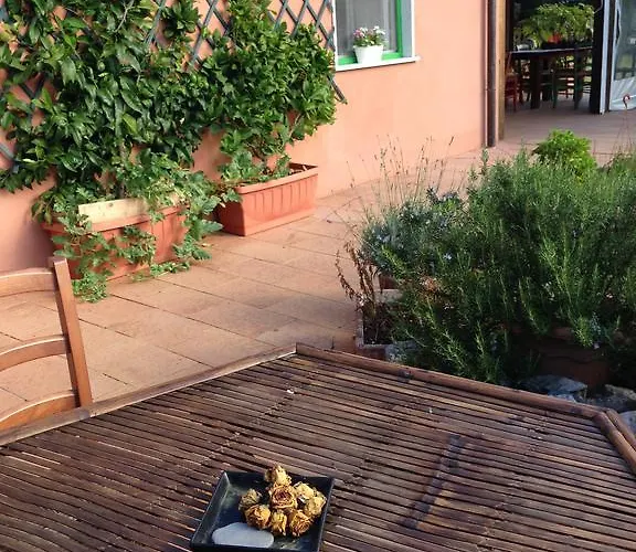 Agriturismo La Rosa Canina Bed and Breakfast Lerici