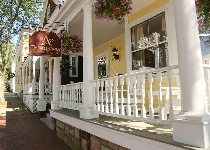 Almondy Inn Bed & Breakfast Newport