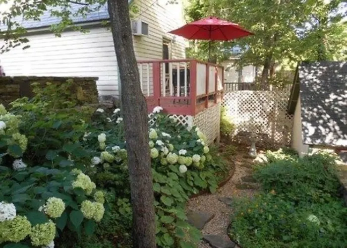 Heart Of The Hills Inn Eureka Springs