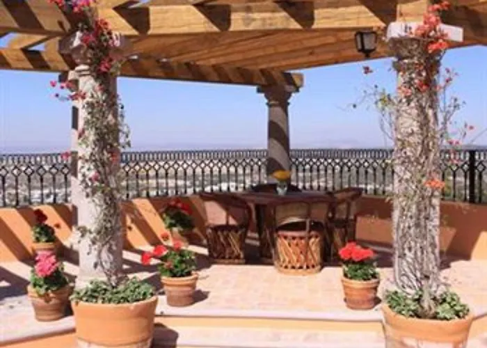 Antigua Capilla Bed And Breakfast San Miguel de Allende