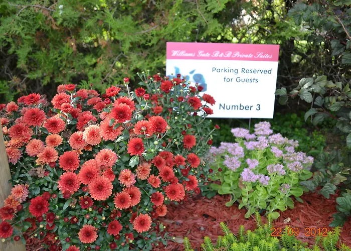 Williams Gate Bed & Breakfast Private Suites Niagara-on-the-Lake