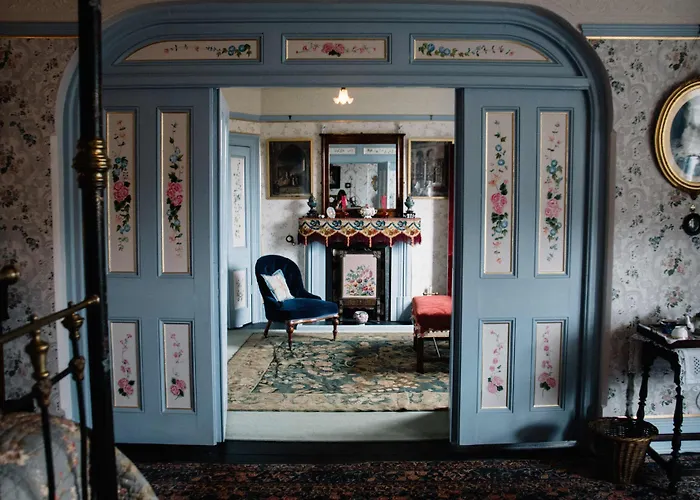 St Benedict - Victorian Bed And Breakfast Hastings