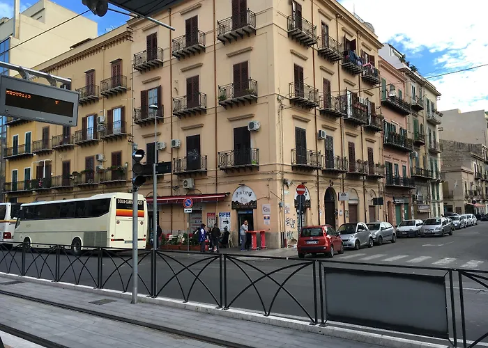 Bed and BreakfastWhite