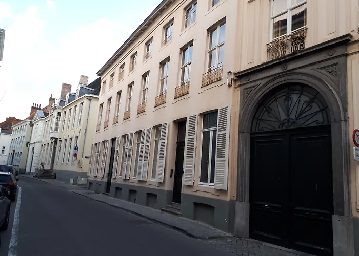 B&B La Maison Zenasni Bruges