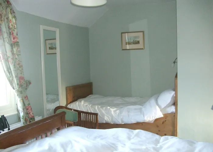 Bay Cottage Bed & Breakfast British
