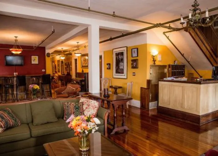 The Henderson Bed & Breakfast Hendersonville
