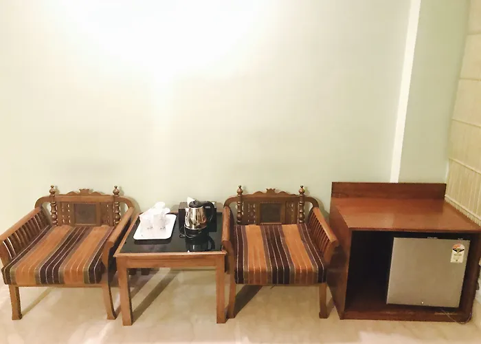 Skylink Suites Bed & Breakfast New Delhi