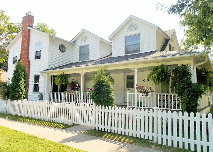 Finlay House Bed And Breakfast Niagara - On - The - Lake