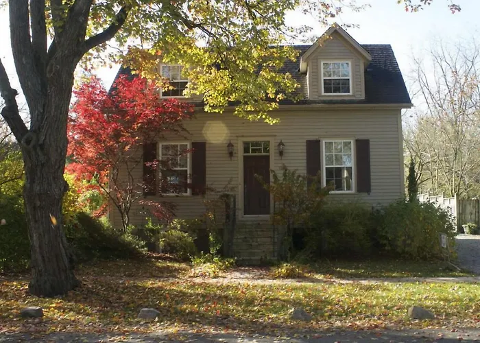 Antique Slumber Old Town Bed & Breakfast