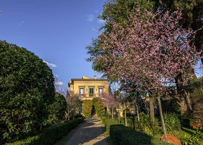 Dimora Salviati Bed & Breakfast Florence