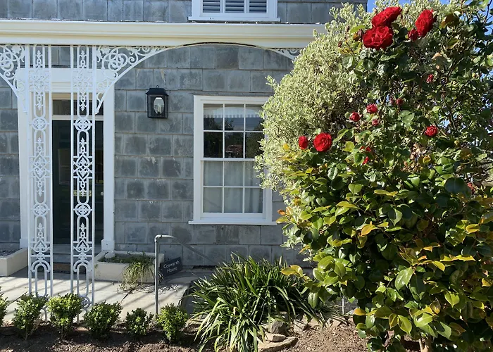 Coswarth House With Breakfast At Rick Stein'S Bed & Breakfast Padstow