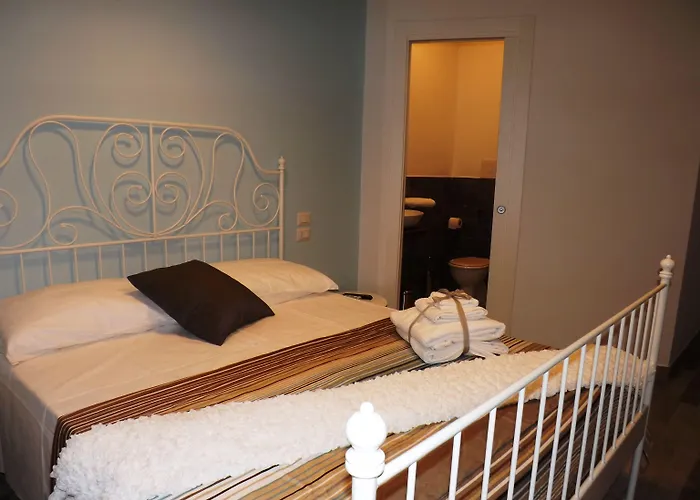 Domus Alma Bed & Breakfast Naples