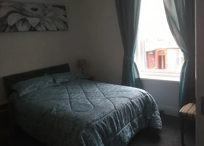Oakleigh Hotel Blackpool