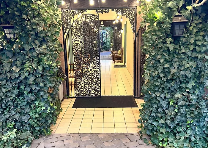 Lantern Light Inn - Romantic Getaway (Adults Only) Sedona