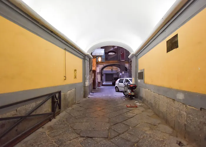 Bed and Breakfast Domus Borbonica Napoli