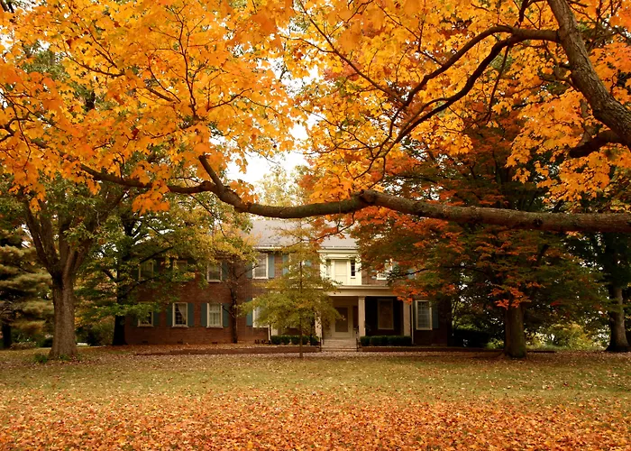 Charred Oaks Inn Versailles