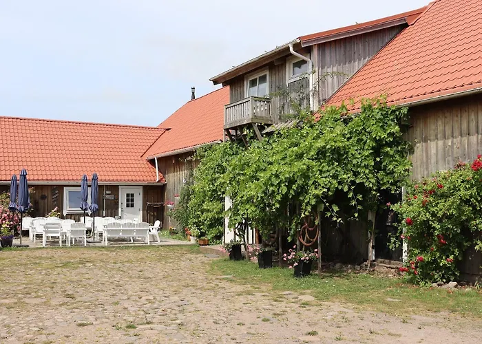 Gits Gard Bed and Breakfast Falkenberg