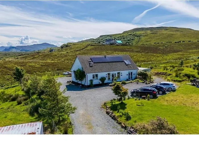 Burnside Cottage & Caravan Woodend Portree