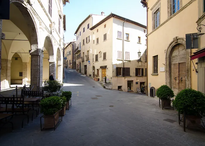 Dimora Dell'Erbe Rooms Montepulciano Stazione