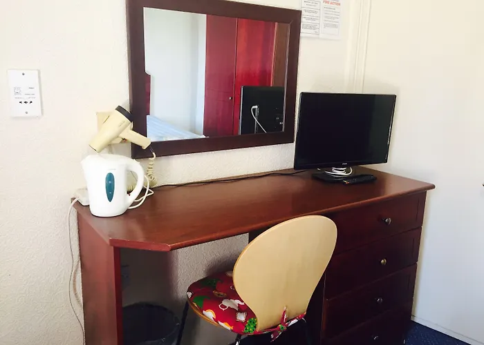 Bed and BreakfastBrentwood Villa