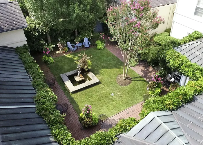 Francis Malbone House Bed & Breakfast Newport