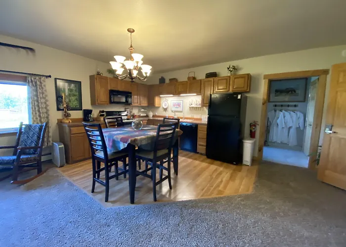 Pioneer Ridge B&B Inn Wasilla