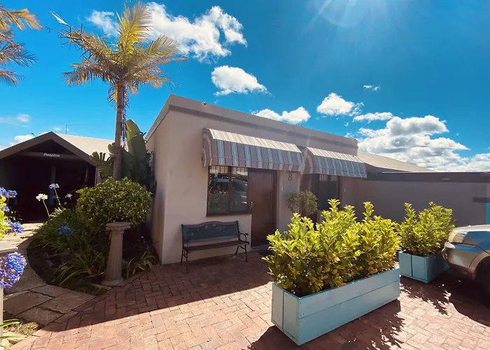 Dolphin Circle Bed And Breakfast Plettenberg Bay