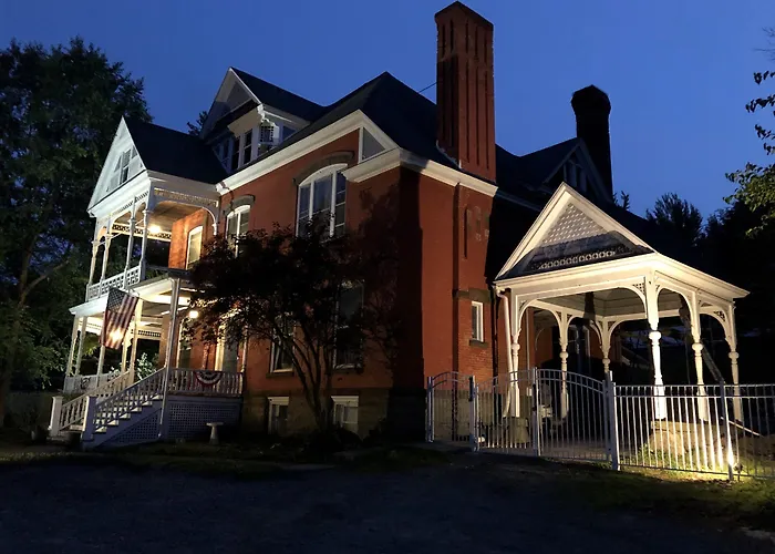 Hatch House Bed & Breakfast Towanda