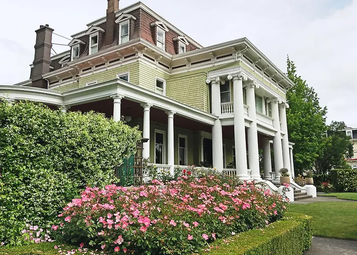 Churchill Manor Napa