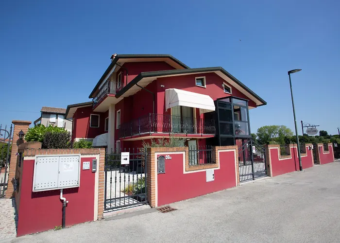 Guest House Dolce Laguna Tessera