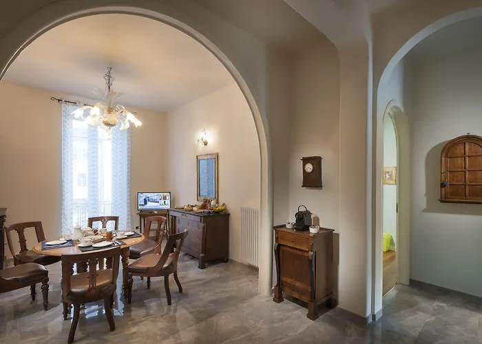 Porte Ad Arco Bra