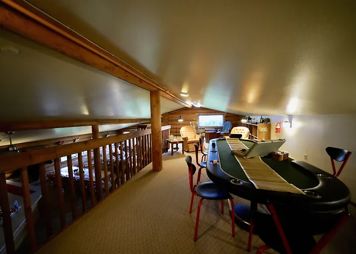 Flat Fish Lodge B&B And Event Center Homer
