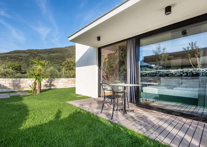 Bed and BreakfastOLEEVA Garda Living