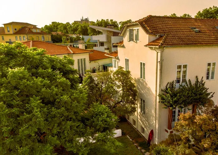Porto Surf Lodge