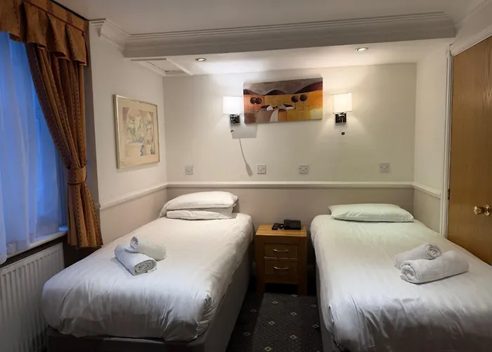 Hyde Park Radnor Hotel B&B