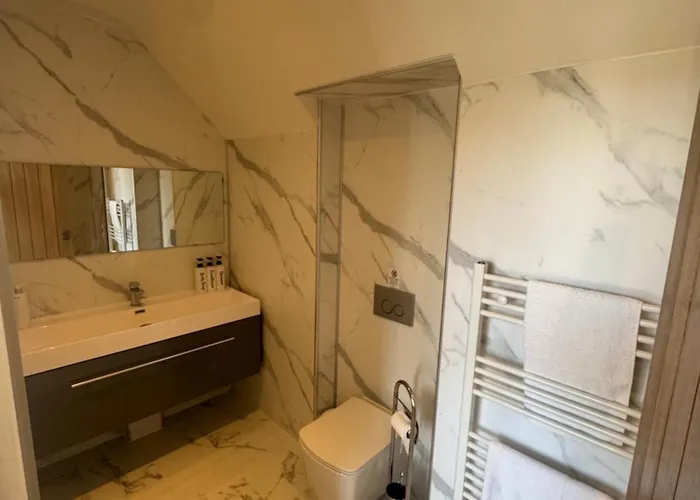 Crannach House Bed And Breakfast And Self Catering Apartments Ballater